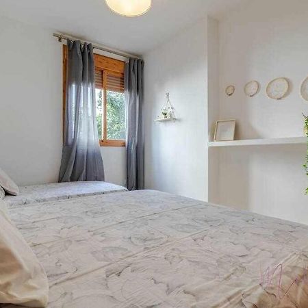 Apartamento 4 En Estadio Sevilla 8 Plazas Y Metro Kültér fotó