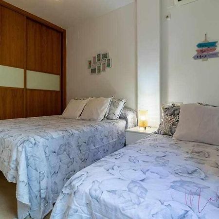 Apartamento 4 En Estadio Sevilla 8 Plazas Y Metro Kültér fotó
