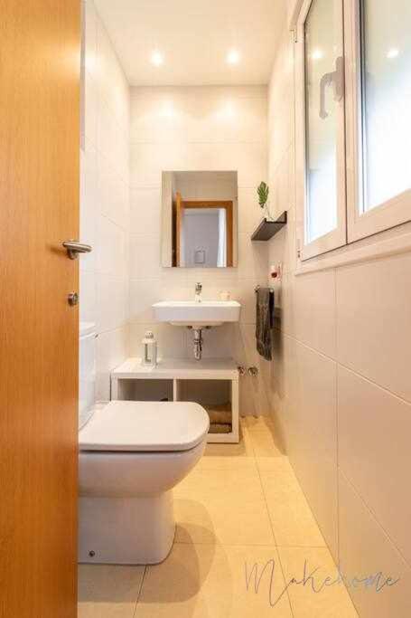 Apartamento 4 En Estadio Sevilla 8 Plazas Y Metro Kültér fotó